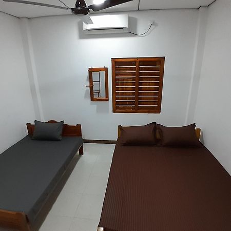 Rose Fort Homestay Jaffna Luaran gambar