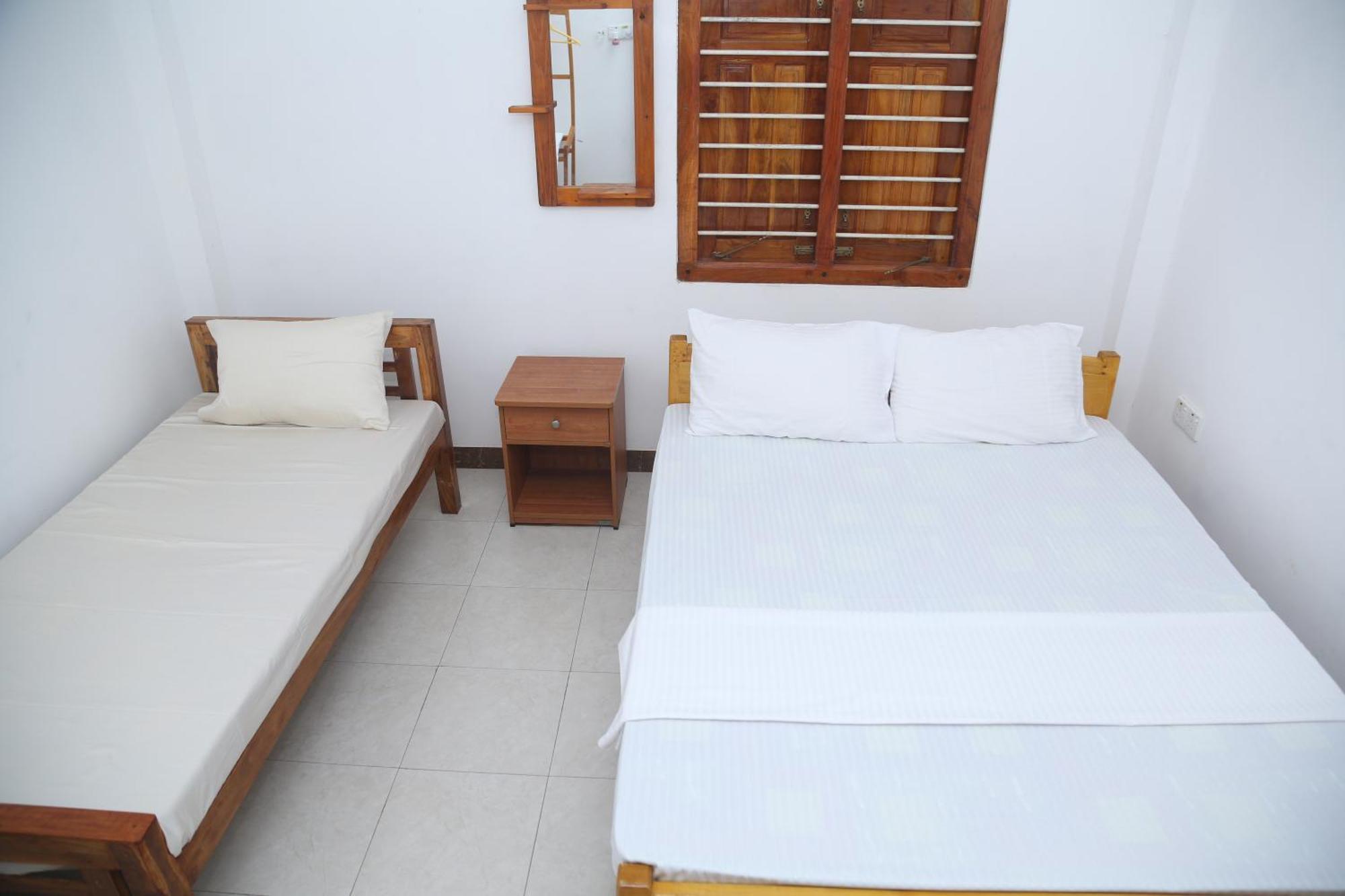 Rose Fort Homestay Jaffna Luaran gambar