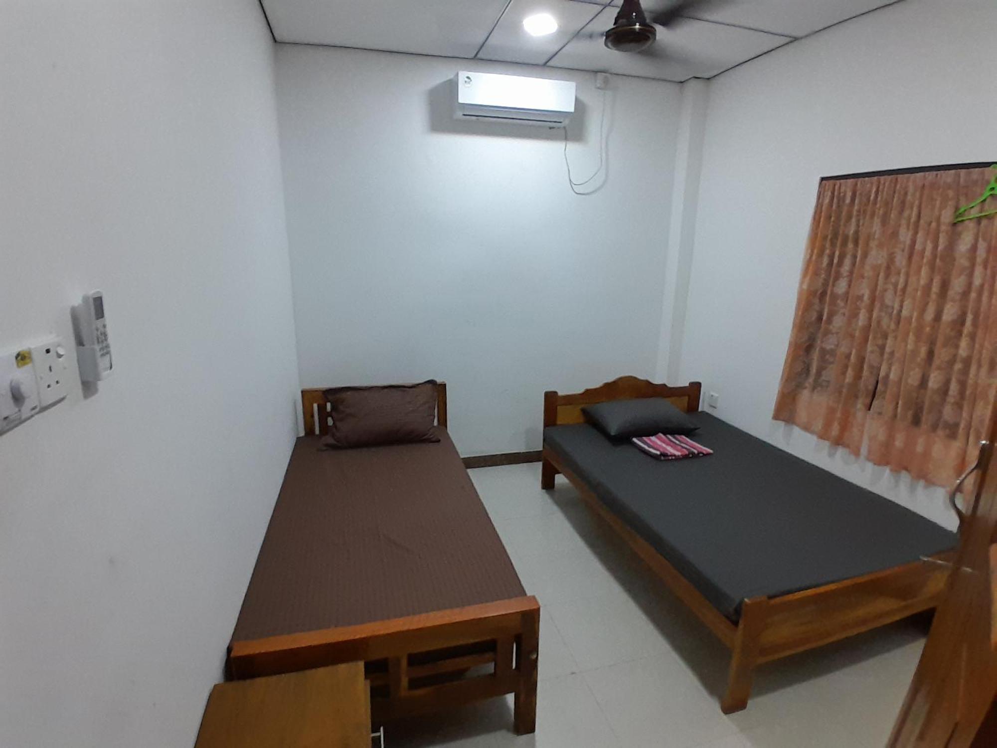Rose Fort Homestay Jaffna Bilik gambar